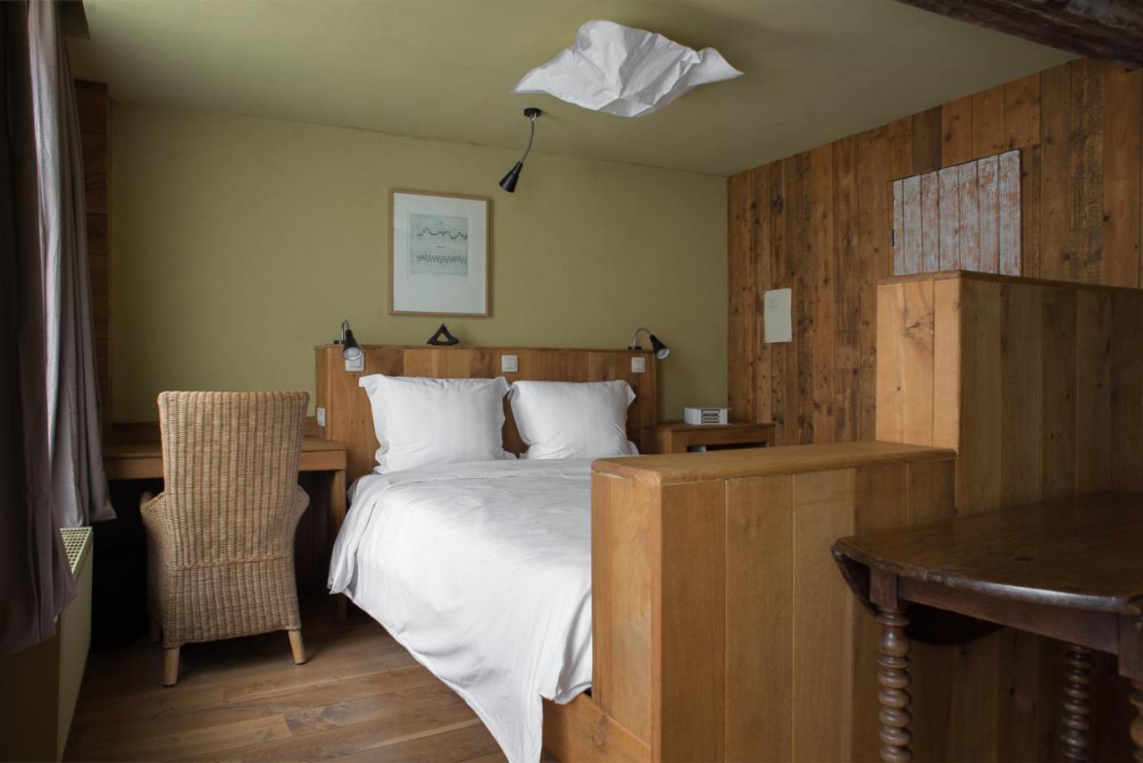 Poeziehotel Surplace - 15 Min Van Pairi Daiza & Industriezone Ghislenghien Bever Exterior foto